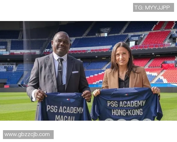 11月24日足球传奇诞生日：盘点与纪念这一天的球星生日和成就